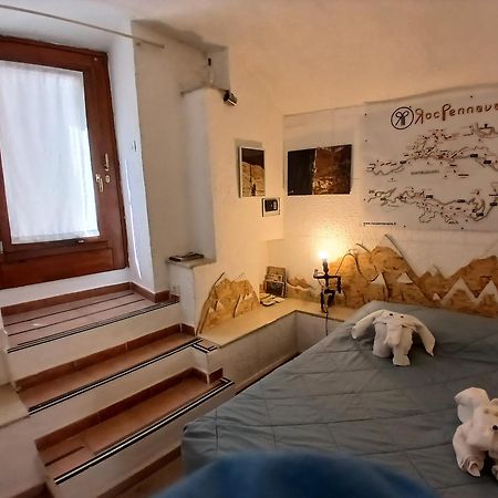 B&B 8A Castelbianco Colletta Екстер'єр фото