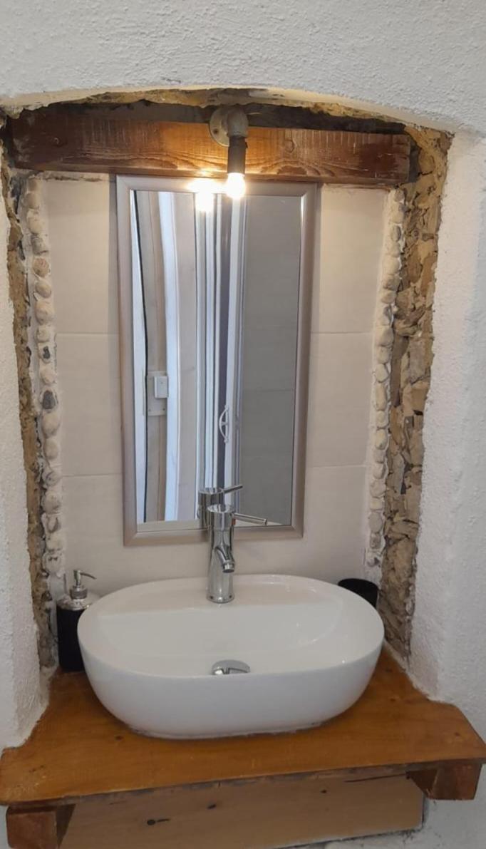 B&B 8A Castelbianco Colletta Екстер'єр фото