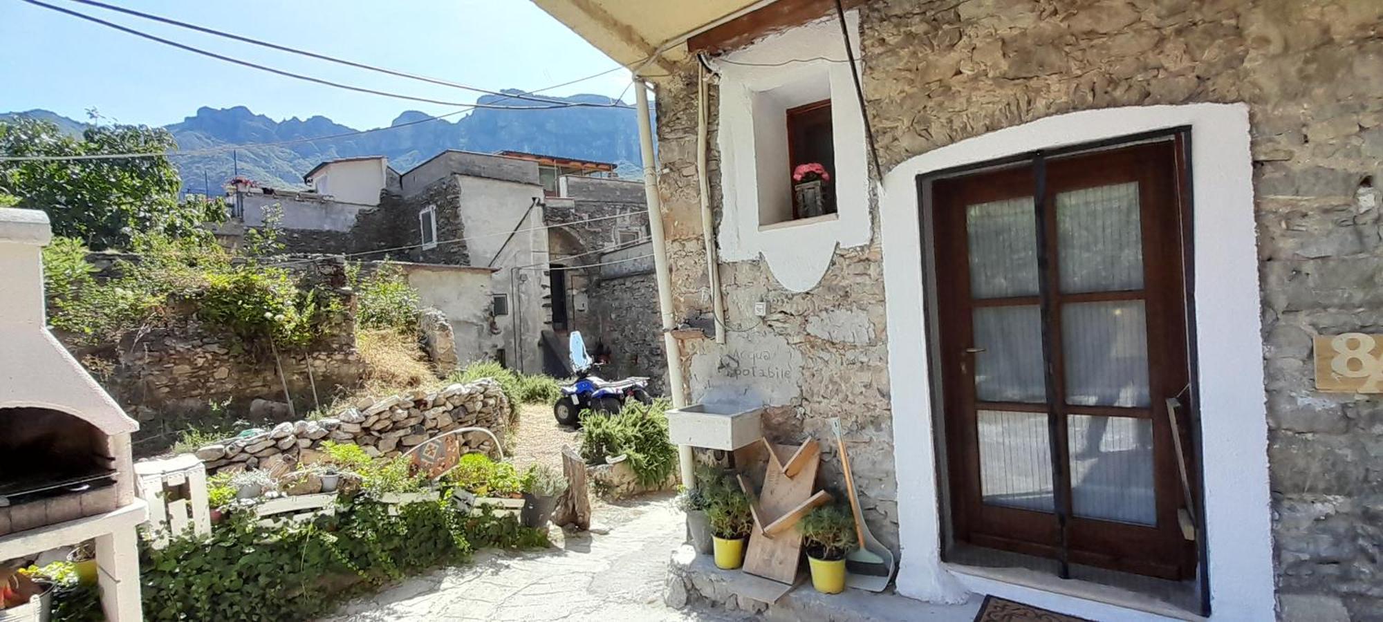 B&B 8A Castelbianco Colletta Екстер'єр фото